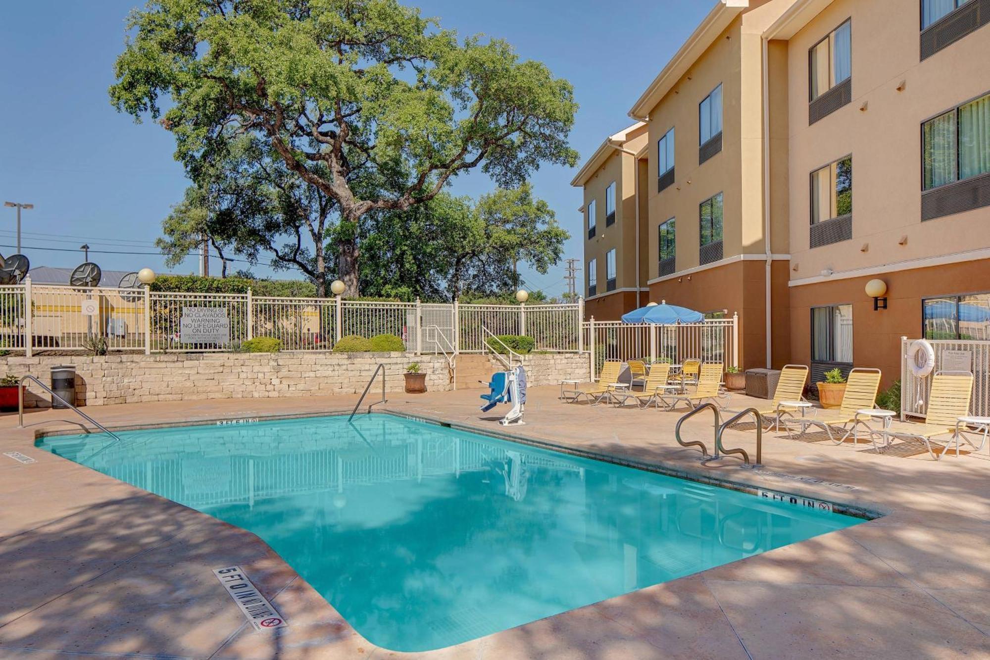 Fairfield Inn & Suites By Marriott San Antonio Seaworld / Westover Hills Ngoại thất bức ảnh